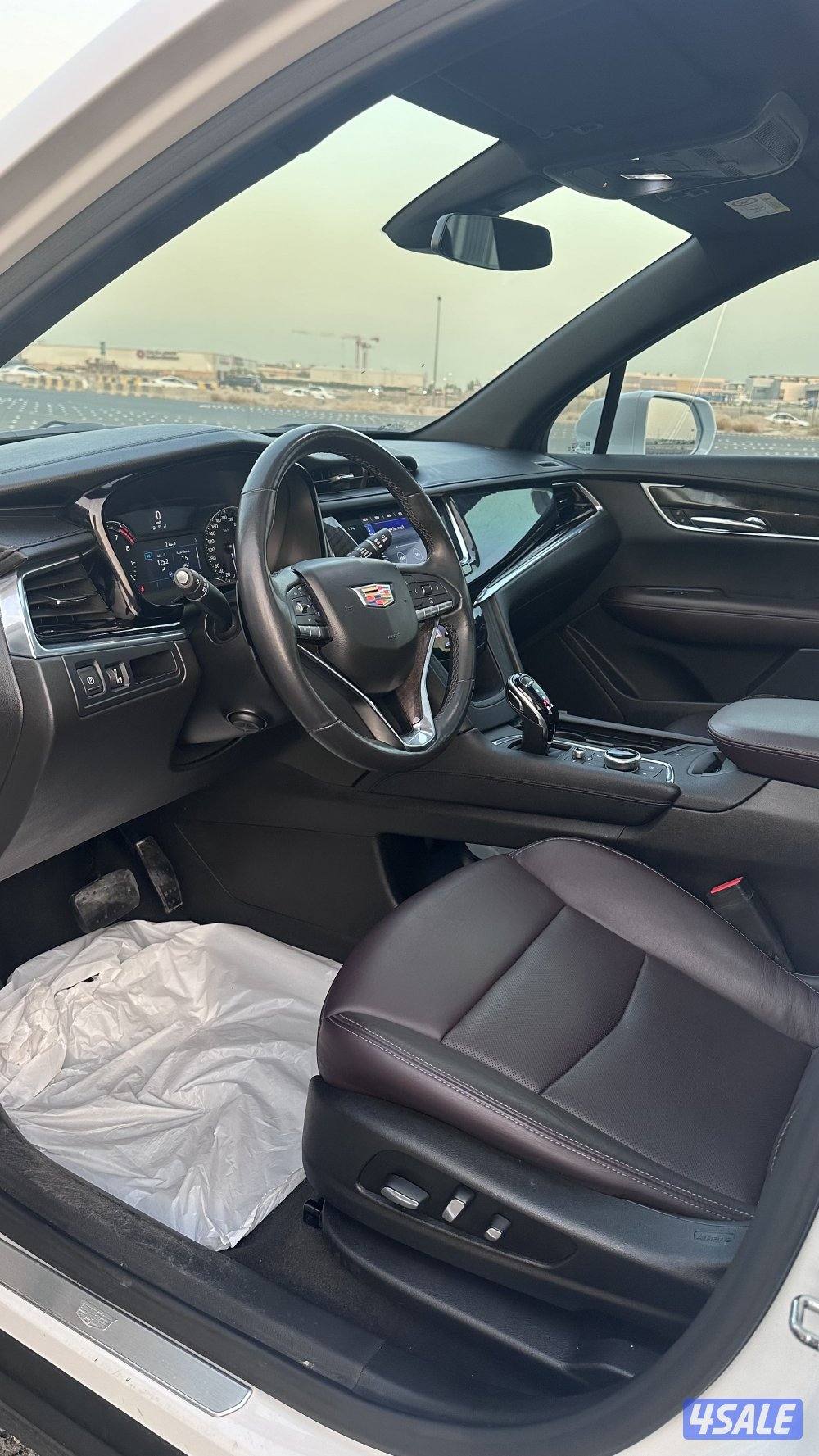 كاديلاك - XT6 مديل 2020 عداد 704