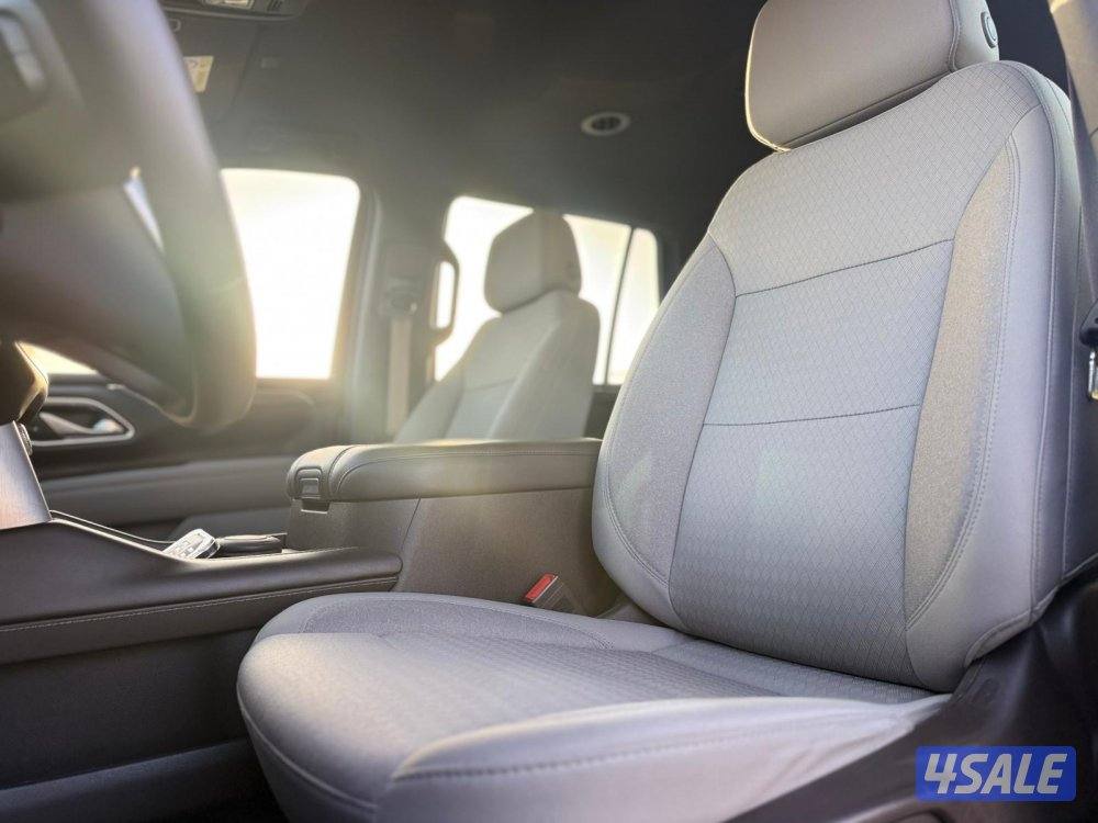 يوكن 2023 SLT شرط الفحص كامل6