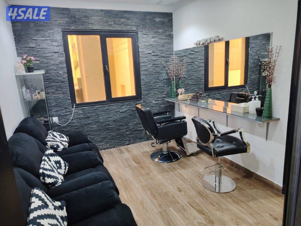 للبيع صالون نسائى +رخصة8