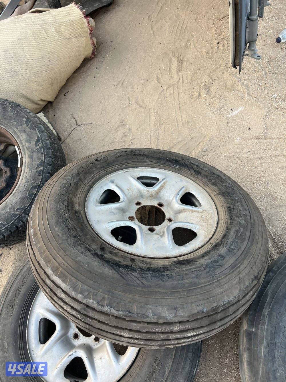 للبيع 5 بوالين مع رنقاتهم0