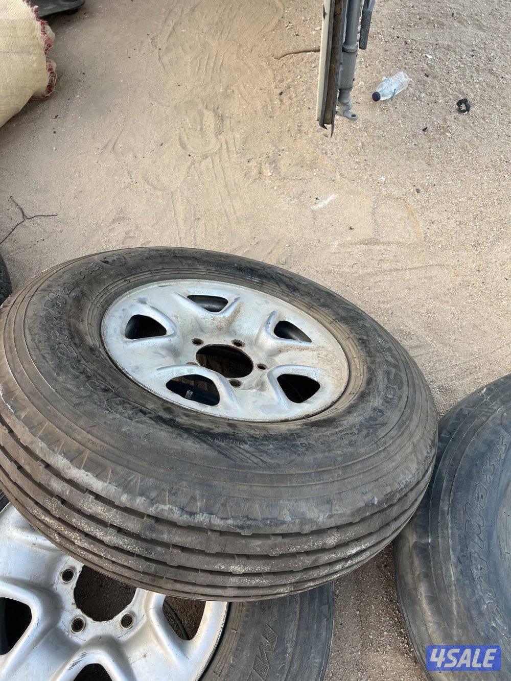 للبيع 5 بوالين مع رنقاتهم3