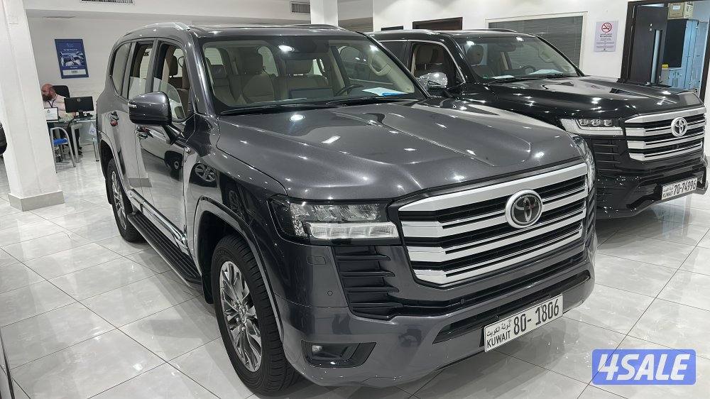 تويوتا لاندكروزر موديل 20230