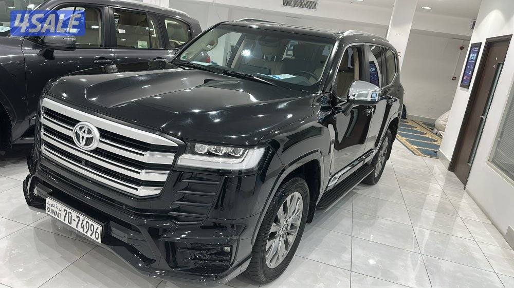 تويوتا لاندكروزر موديل 20230