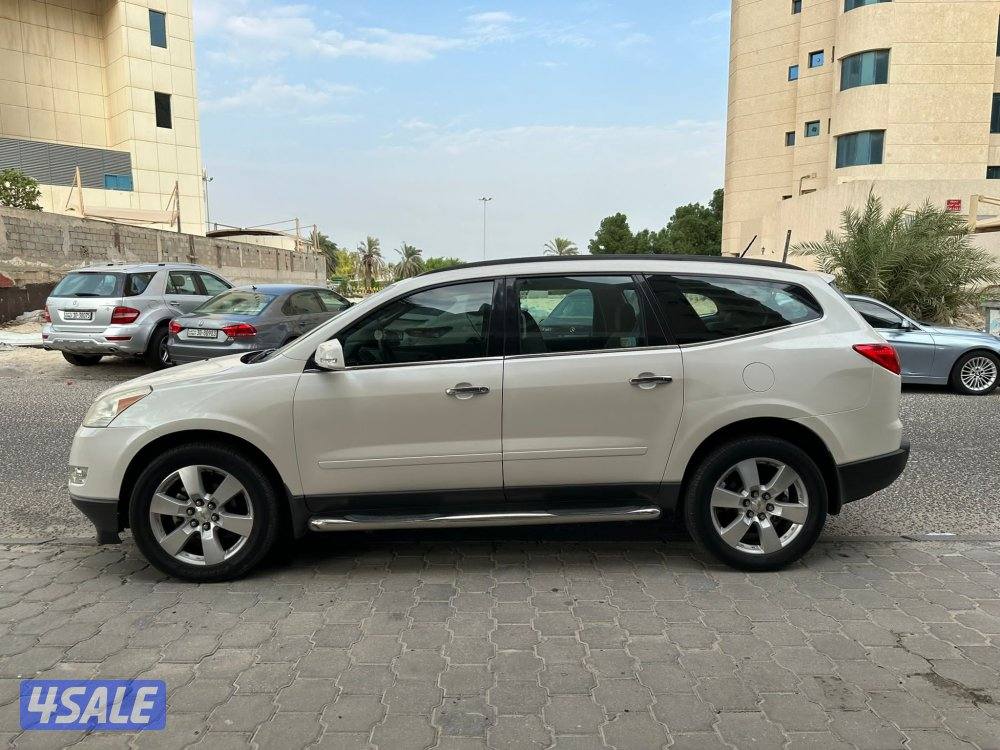 للبيع سيارة بحالة ممتازة0