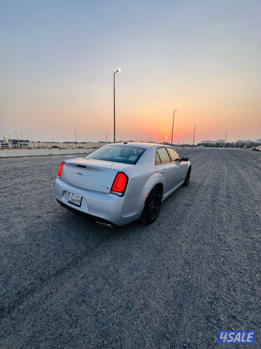 🚘 كرايزلر- S 300 -  20213