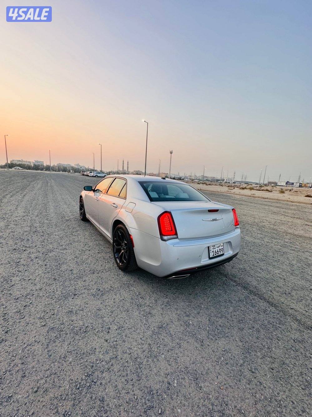 🚘 كرايزلر- S 300 -  20214