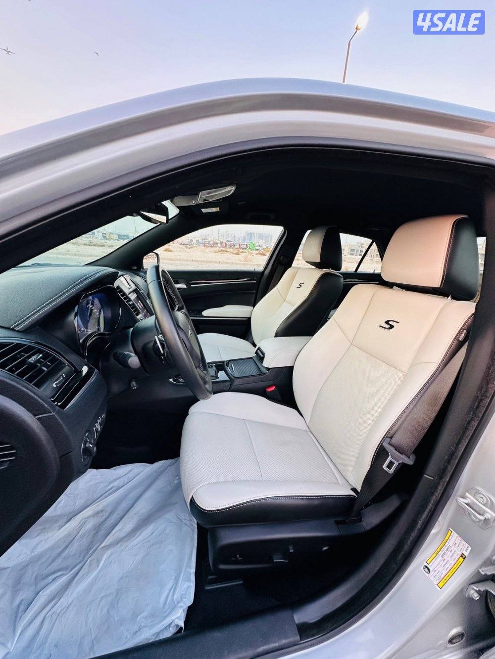 🚘 كرايزلر- S 300 -  20219