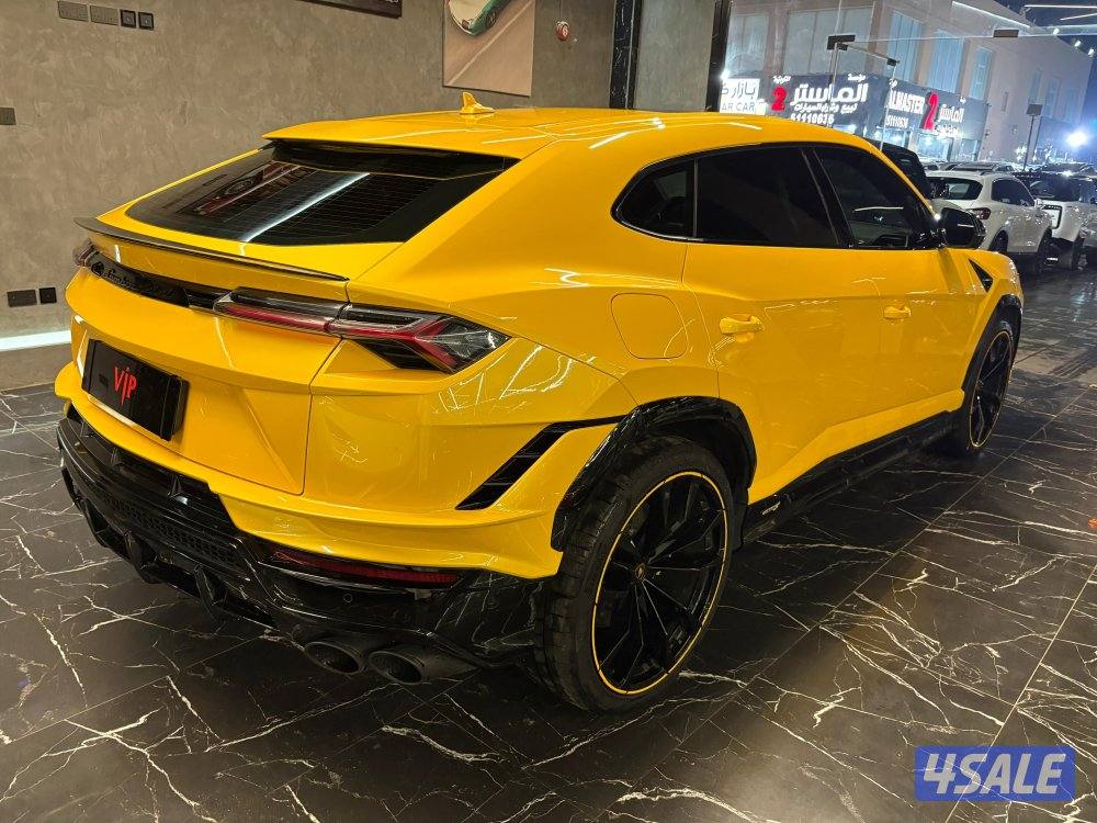 لامبرجيني اوروس S8