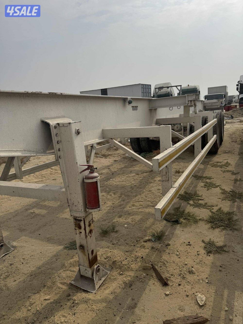 للبيع حامله حاويات ٤٠ قدم عدد ١٥ حبه شاصي كبير ٤٥2