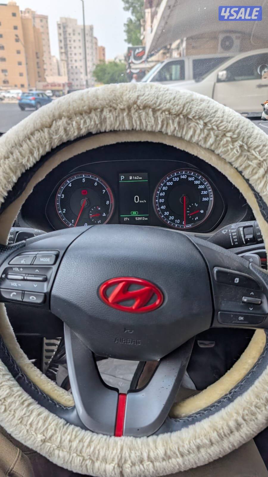 Hyundai Veloster 2020 full option7