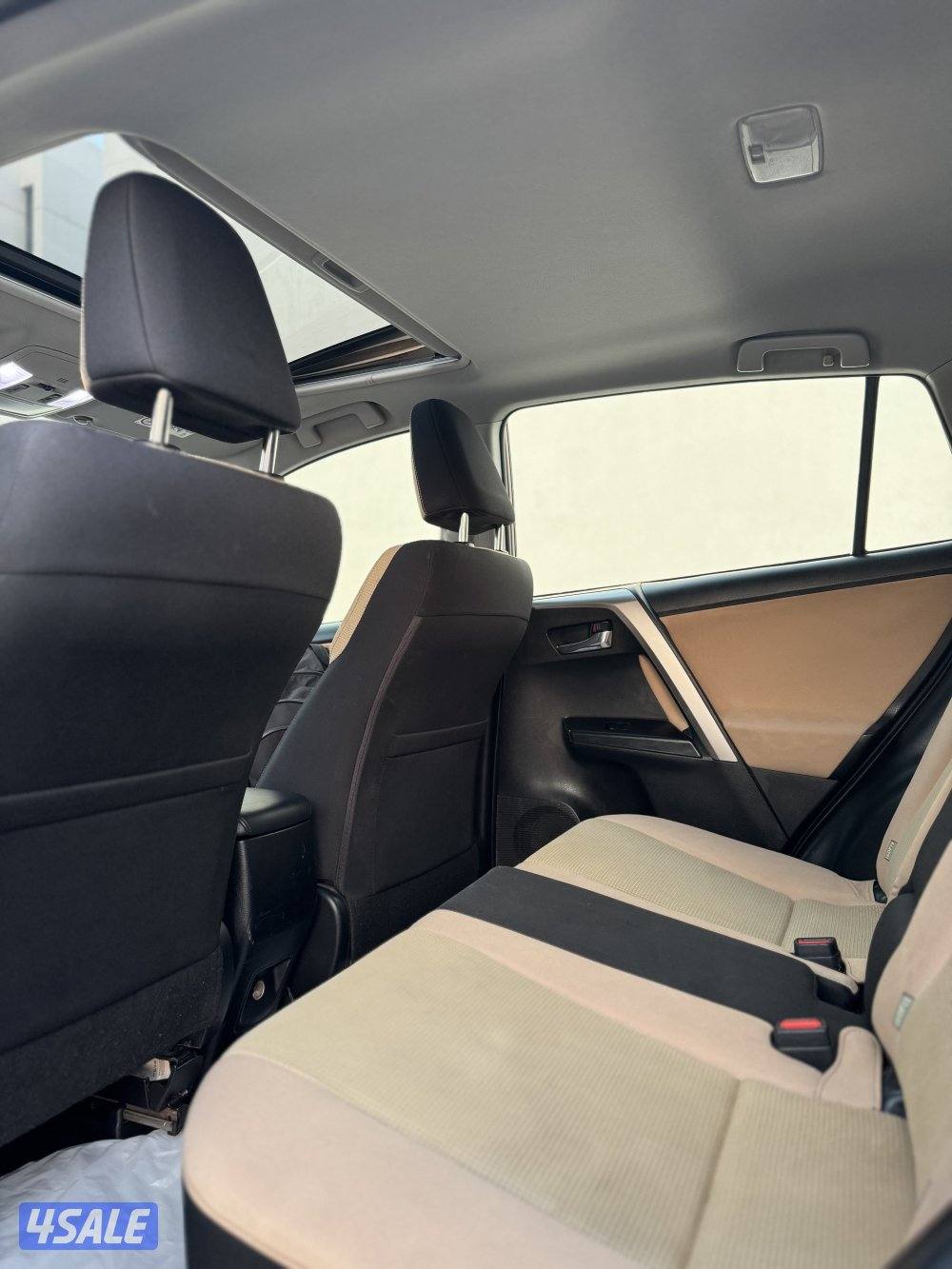 تويوتا راف فور كامل المواصفات عداد 135 الف فقط7