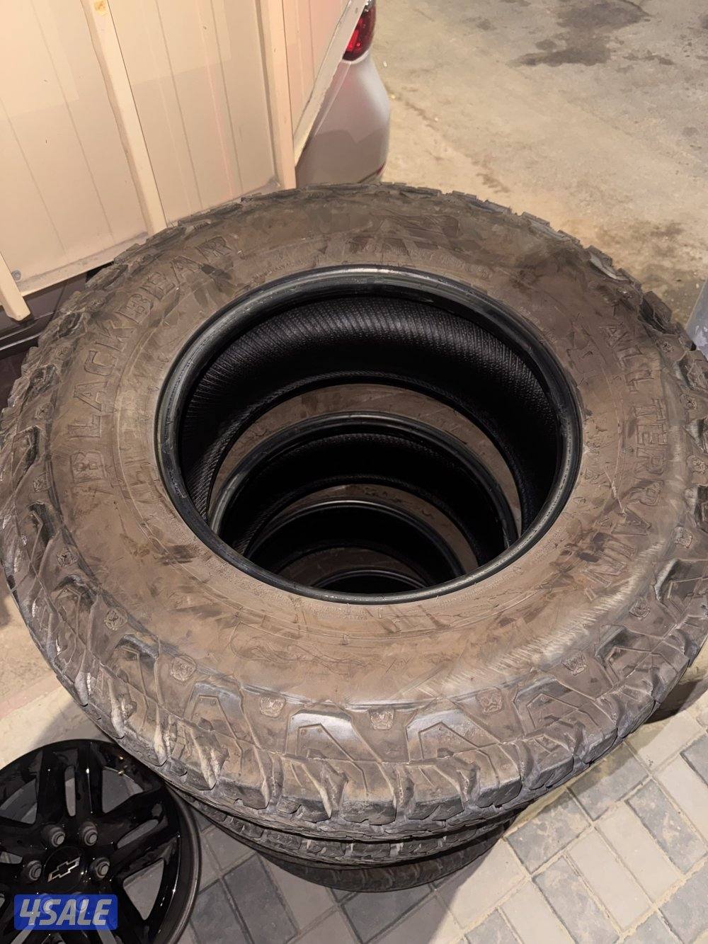 حط سعرك و شيلهم تواير مقاس ١٨ و دواسات0