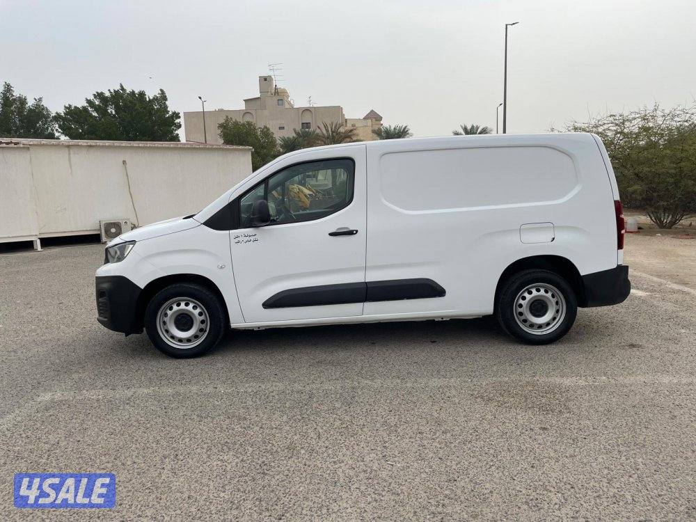 بيجو بارتنر 20231