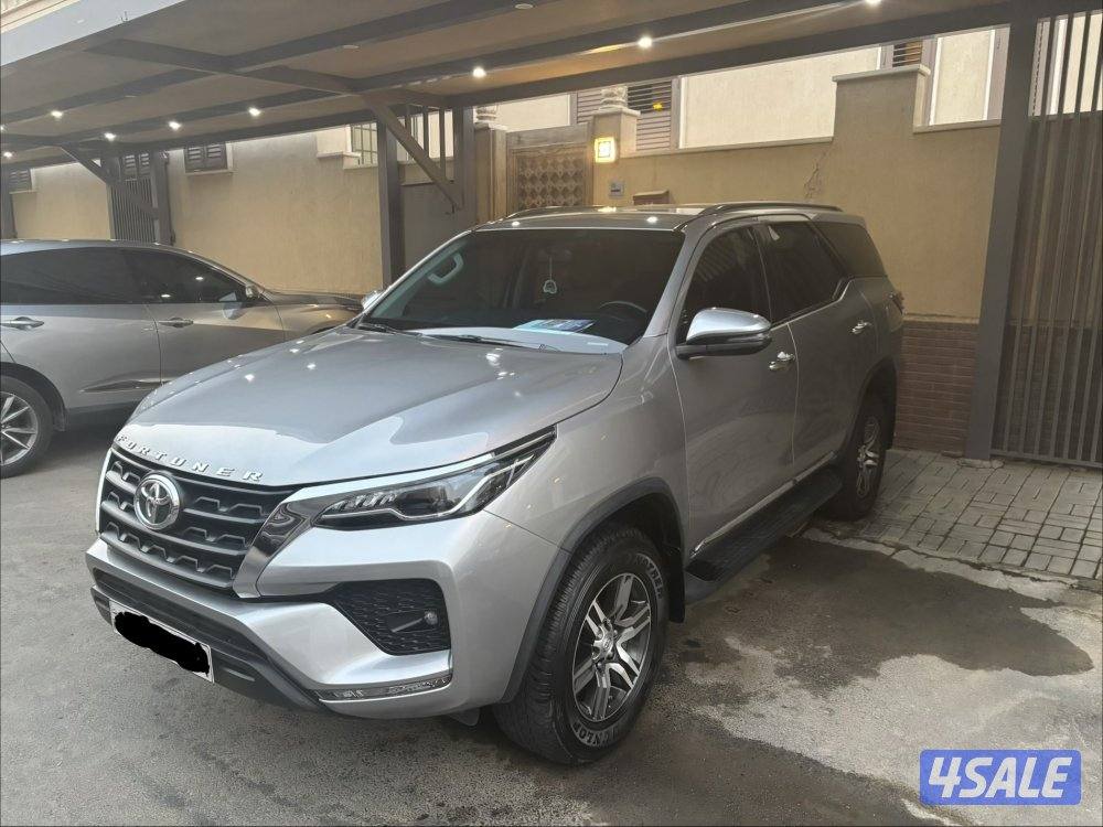 للبيع تويوتا فورتنر موديل ٢٠٢٣ ماشي ٤٧ الف0