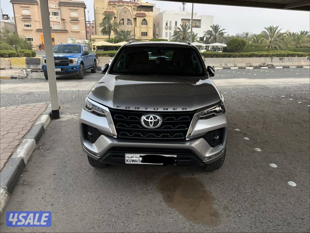للبيع تويوتا فورتنر موديل ٢٠٢٣ ماشي ٤٧ الف7