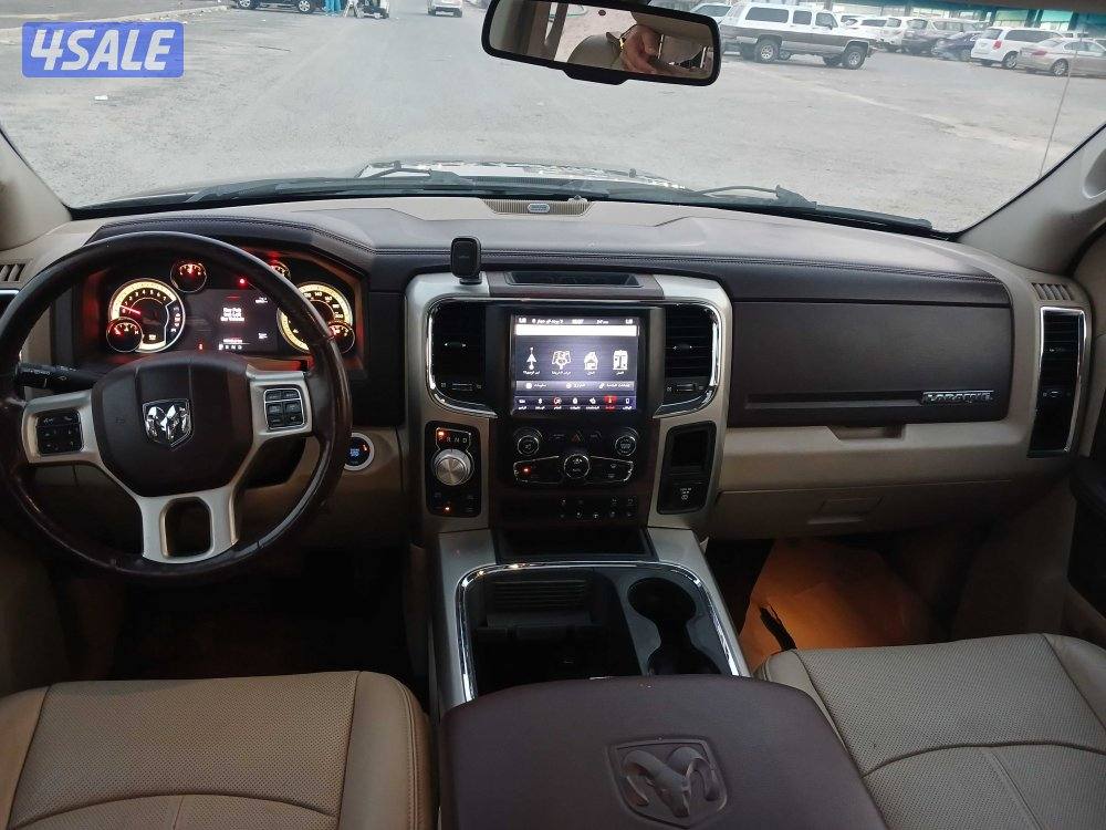 وانيت دودج لارامي موديل 2018 دبل قير9