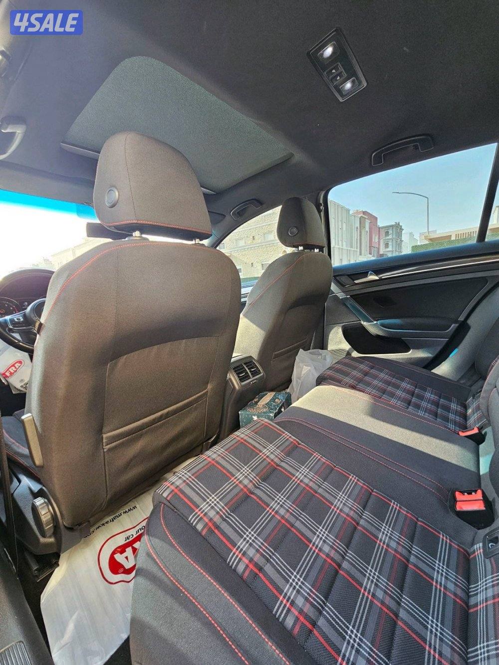 Volkswagen golf GTI2