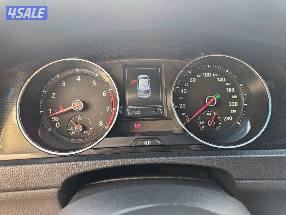 Volkswagen golf GTI3