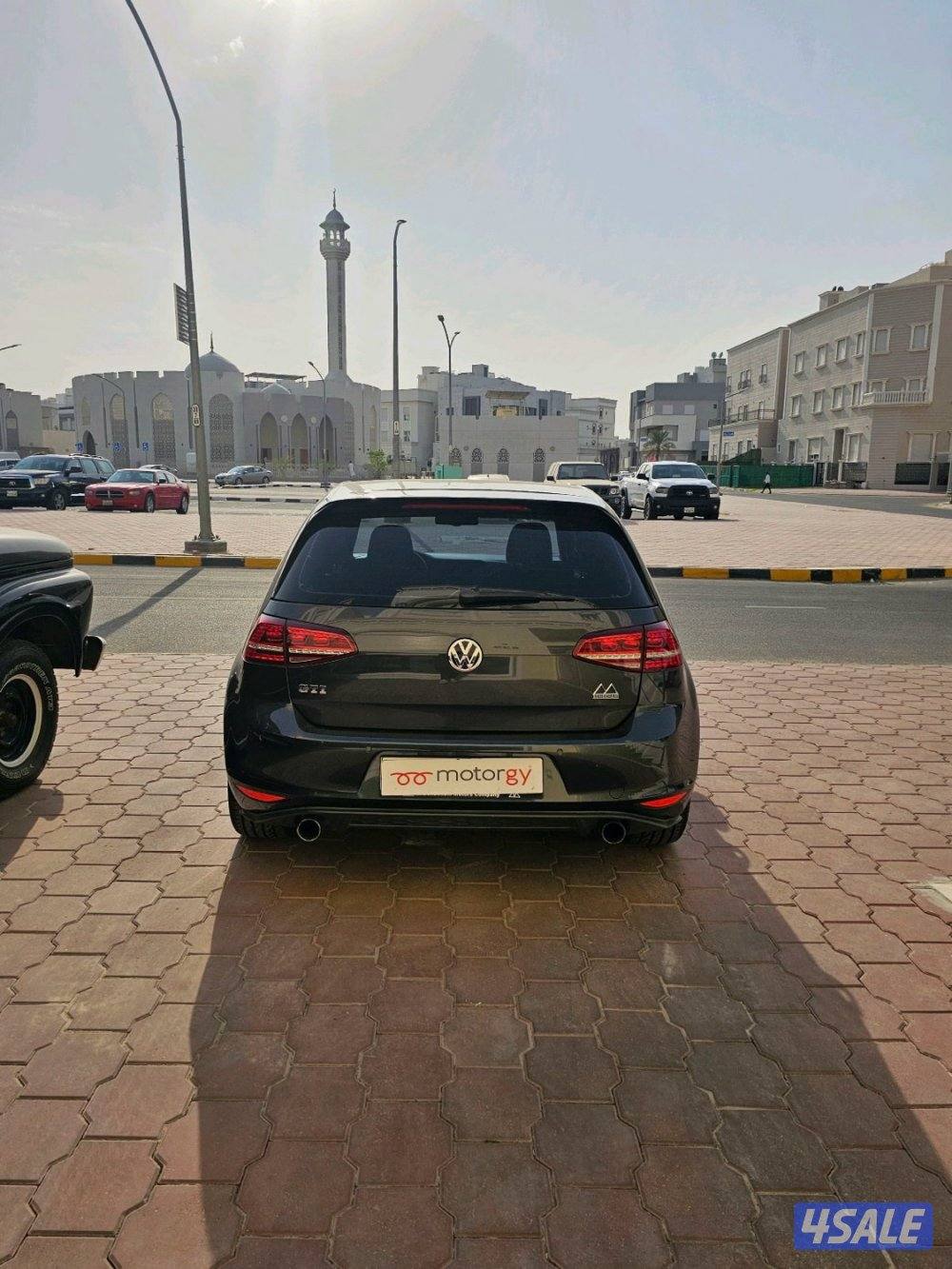 Volkswagen golf GTI9