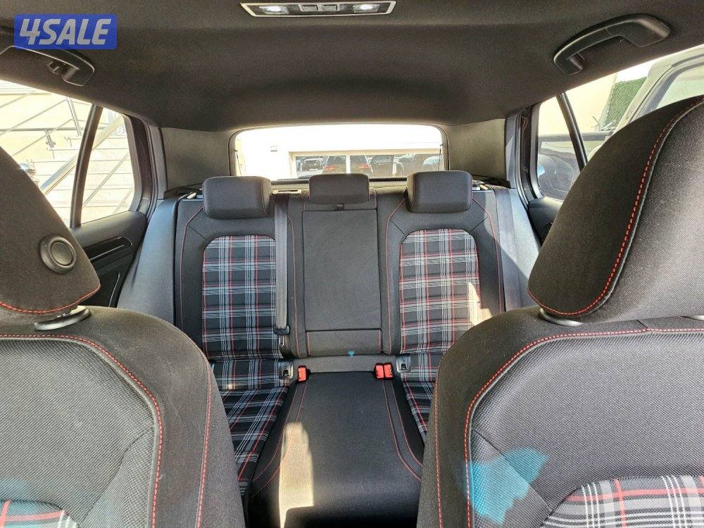 Volkswagen golf GTI14
