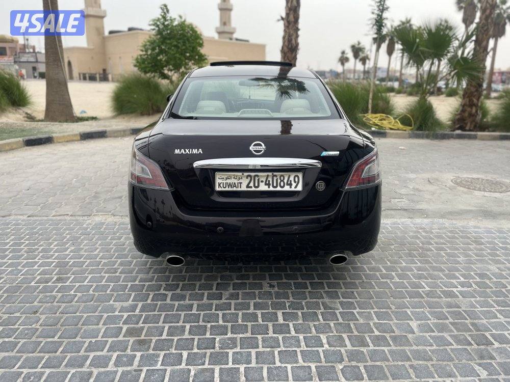 للبيع ماكسيما موديل20123