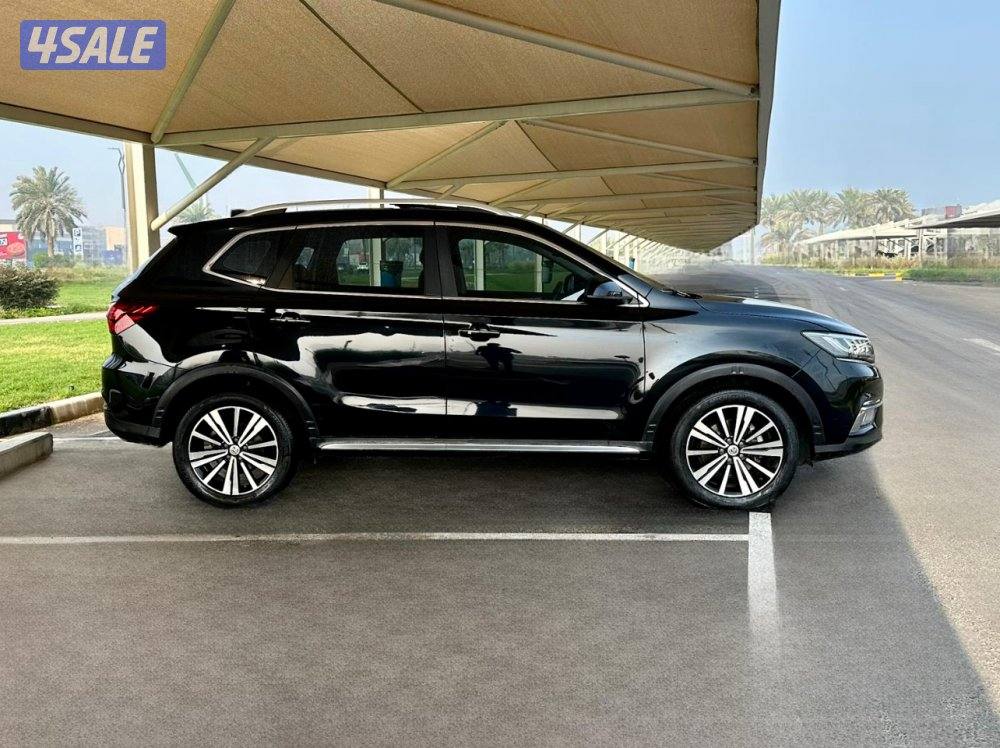 ًMG RX5 - الموديل:2022 - العداد:517