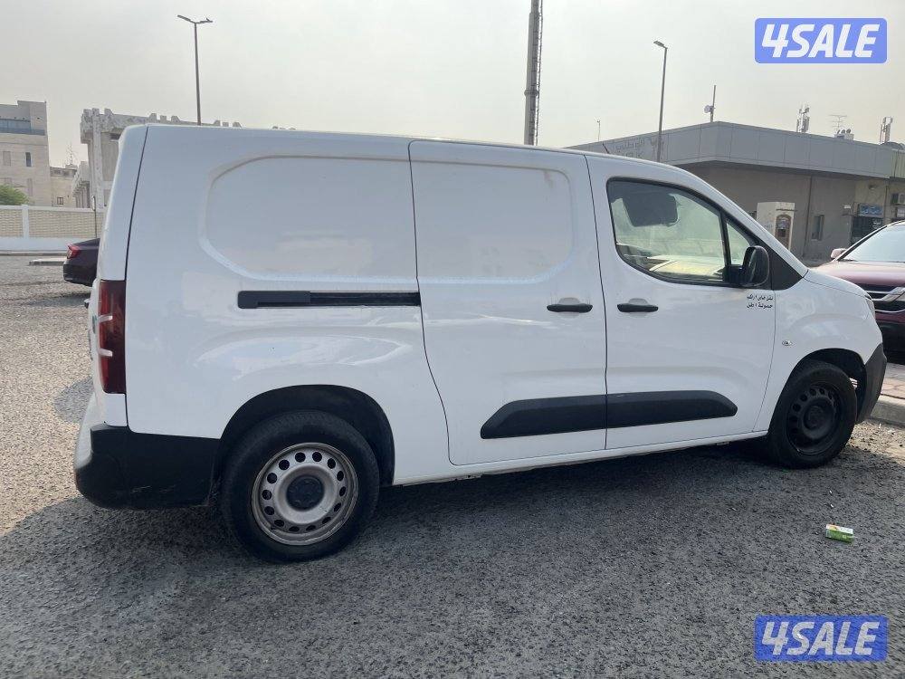 للبيع بيجو بارتنر ٢٠٢٢2