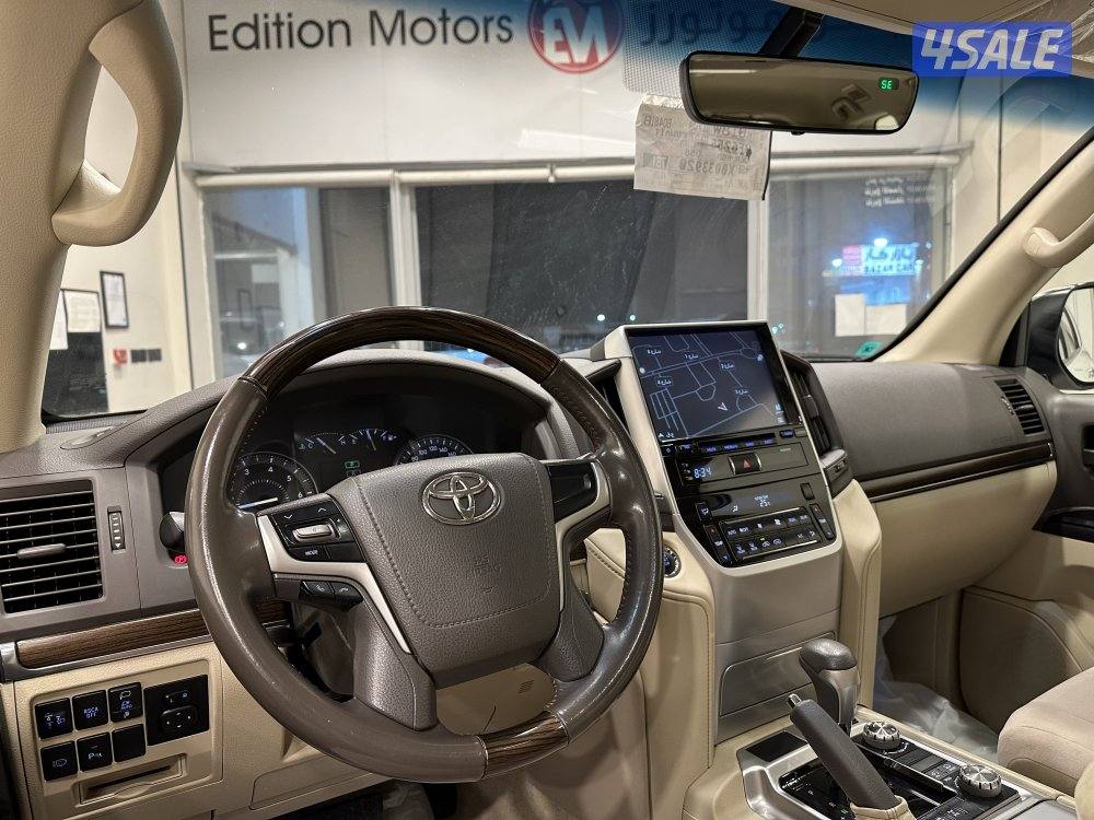 لاندكروزر GXR8