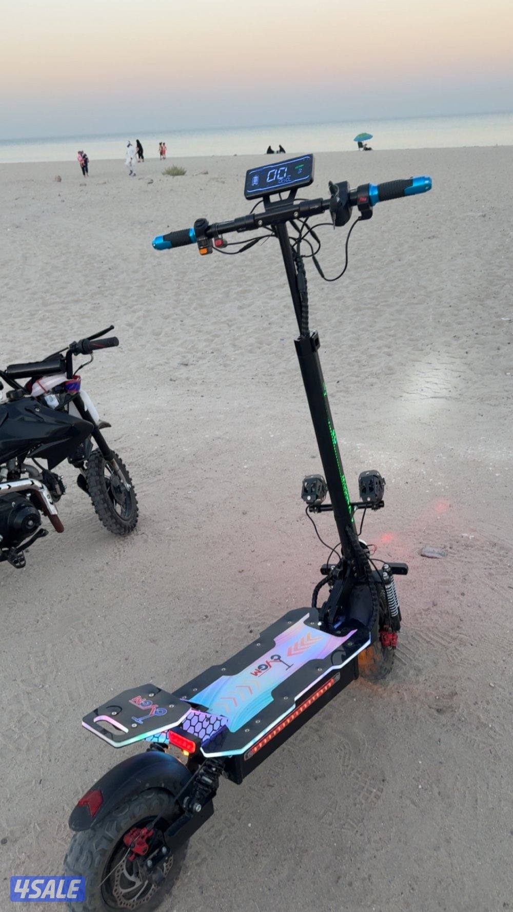 للبيع سكوتر CYGM موديل 2025 كهربائي، نظيف جداً واستخدام خفيف سكوتر عملي7