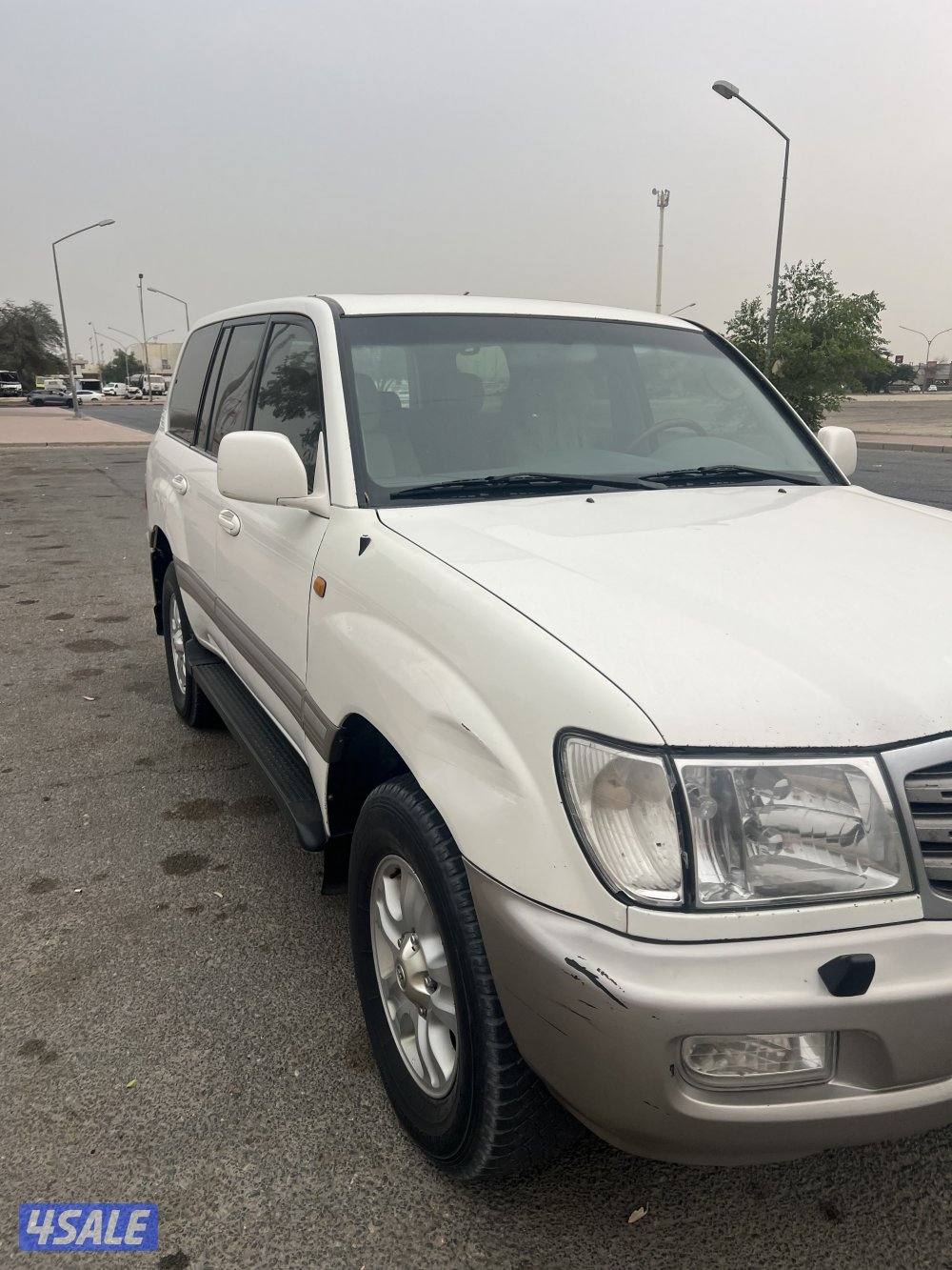 جيب لاندكروزر 8سندر نظيف فحص من دعميه الي دعميه فل كامل كامل0