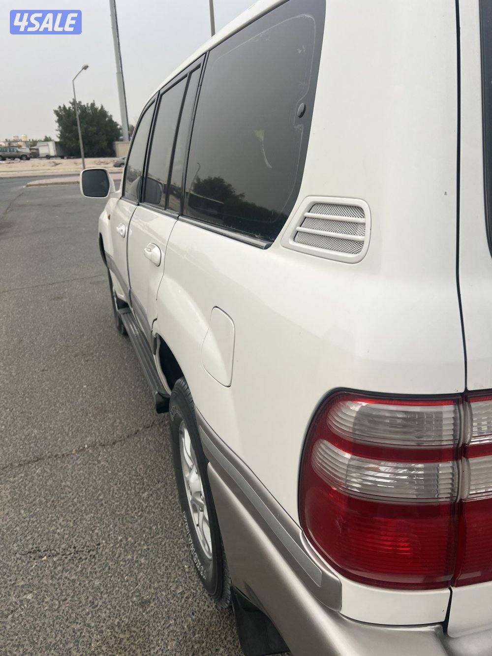 جيب لاندكروزر 8سندر نظيف فحص من دعميه الي دعميه فل كامل كامل4