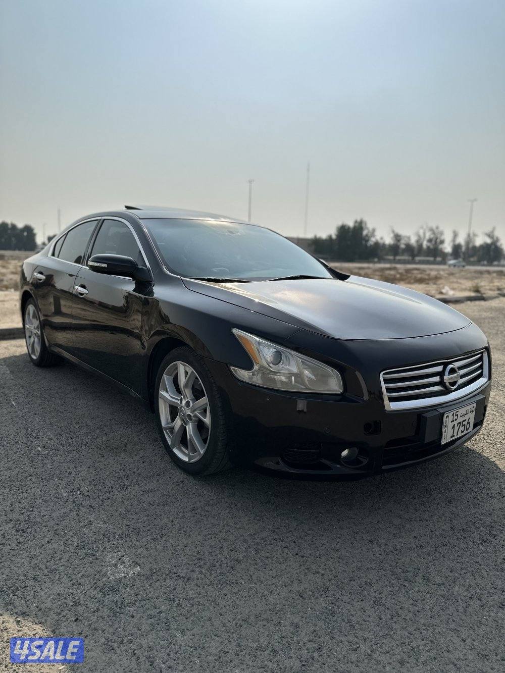 للبيع مكسيما موديل 2014 ماشي ٩٠ الف فقط بحاله وكاله4