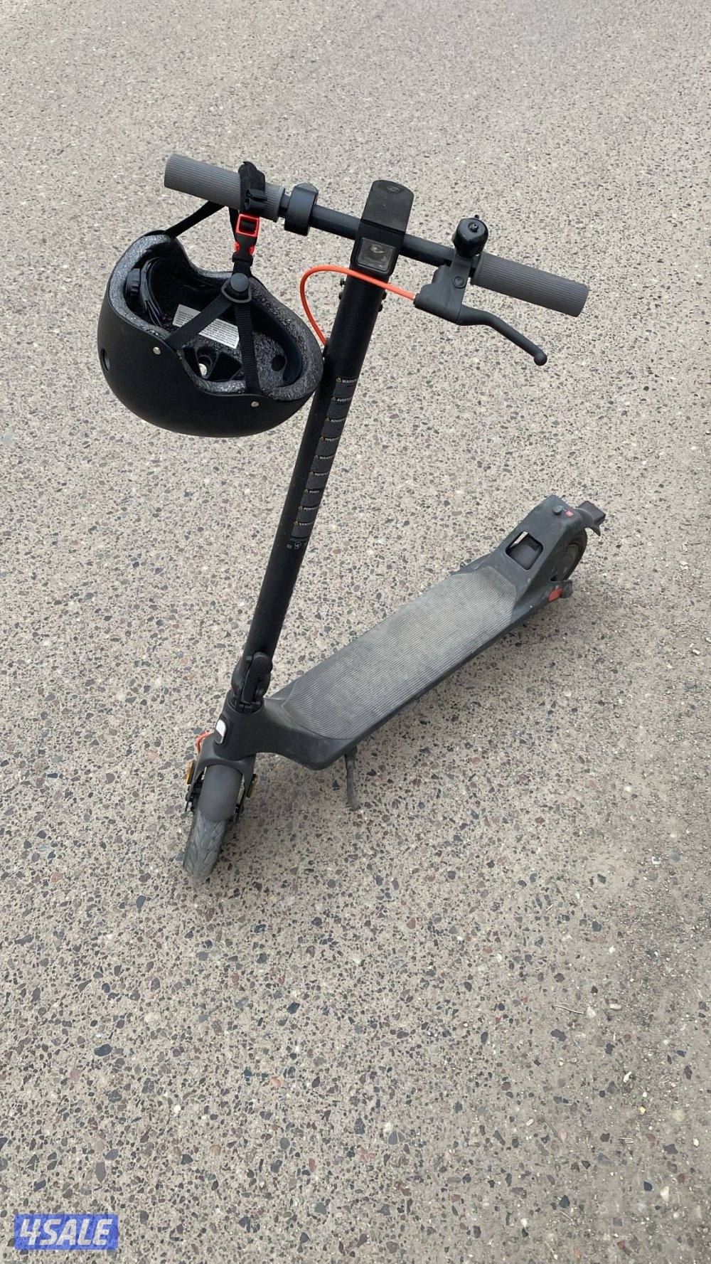 سكوتر للبيع بي ٨٥ دينار نضيف شاري من ١٠ أيام الي يبي يدش انشالله ماقصر0