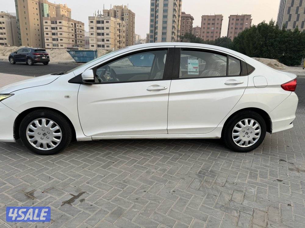 سيتي موديل ٢٠٢٠ بحاله ممتازه عداد ٩٥ الف8