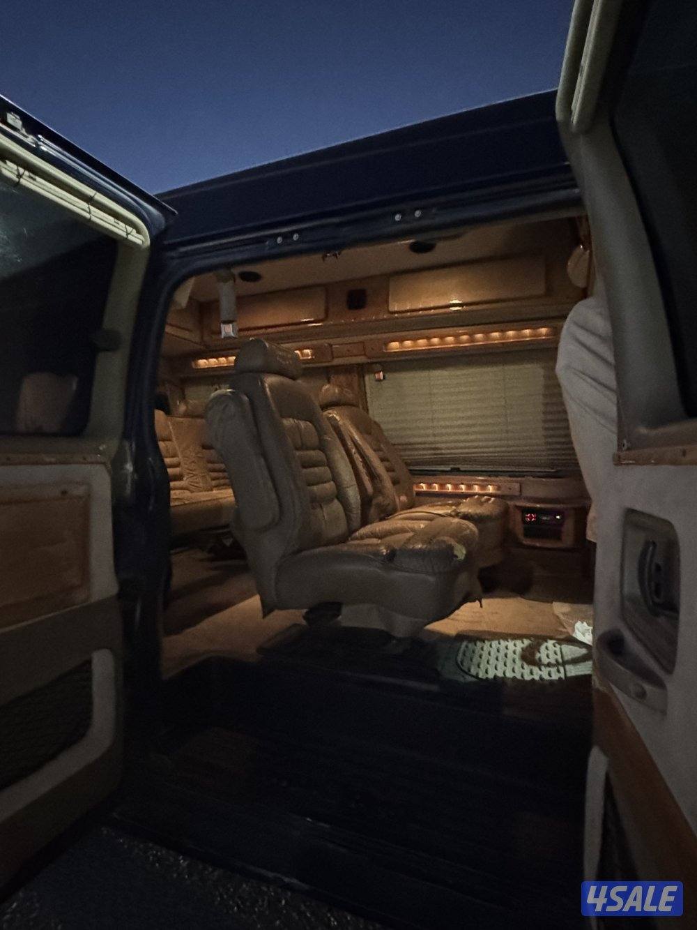 2000 فان سقف عالي9