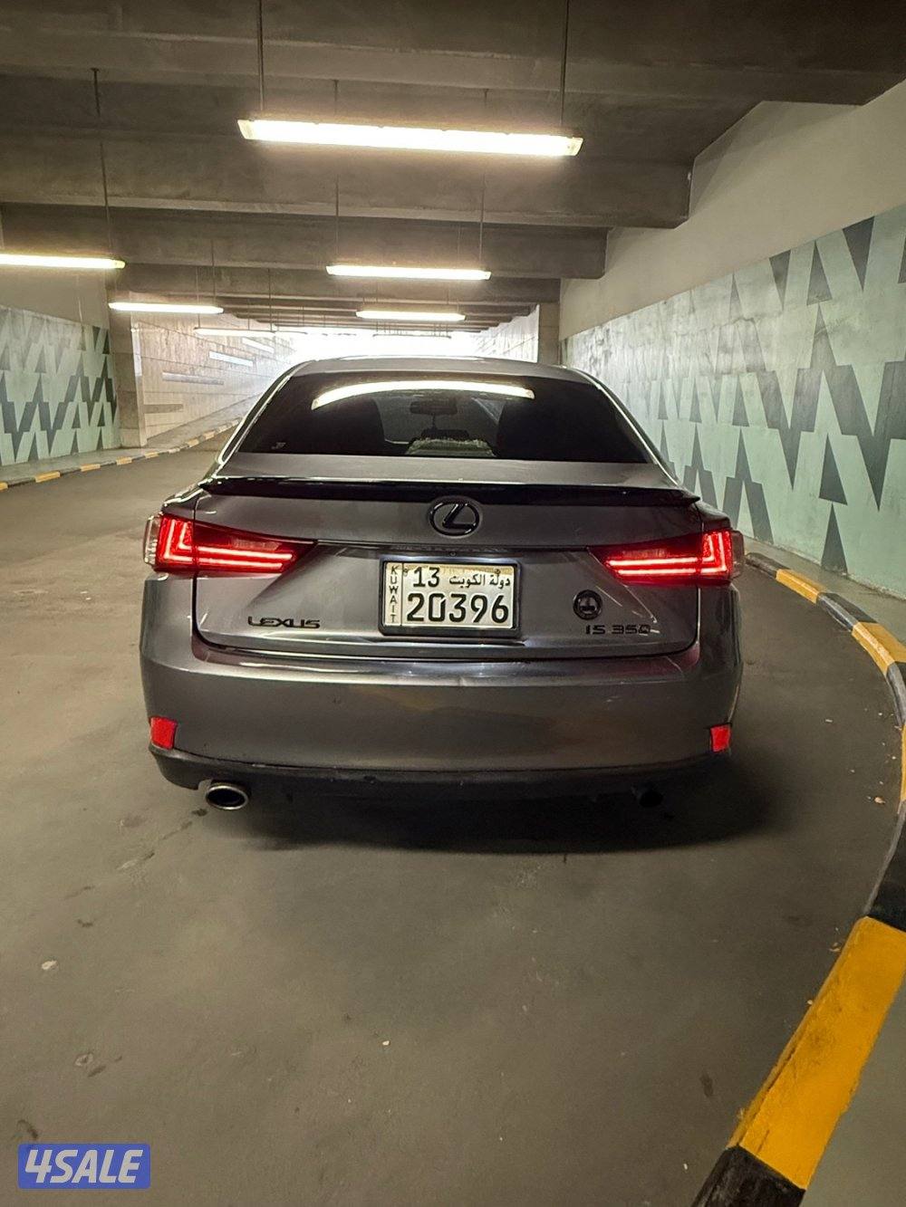 لكزسIS350 F-SPORT5