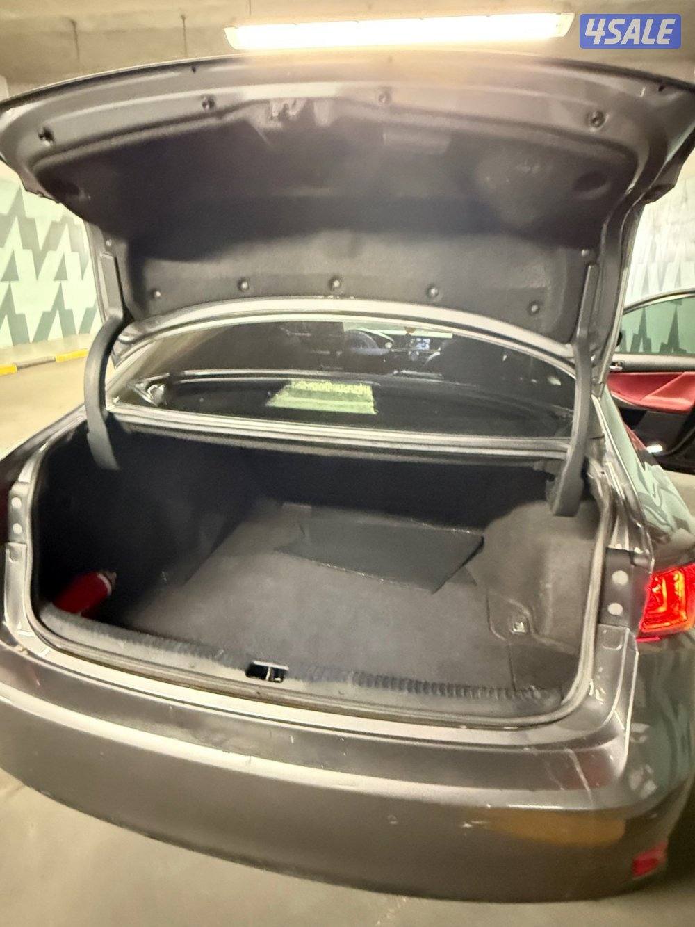 لكزسIS350 F-SPORT6