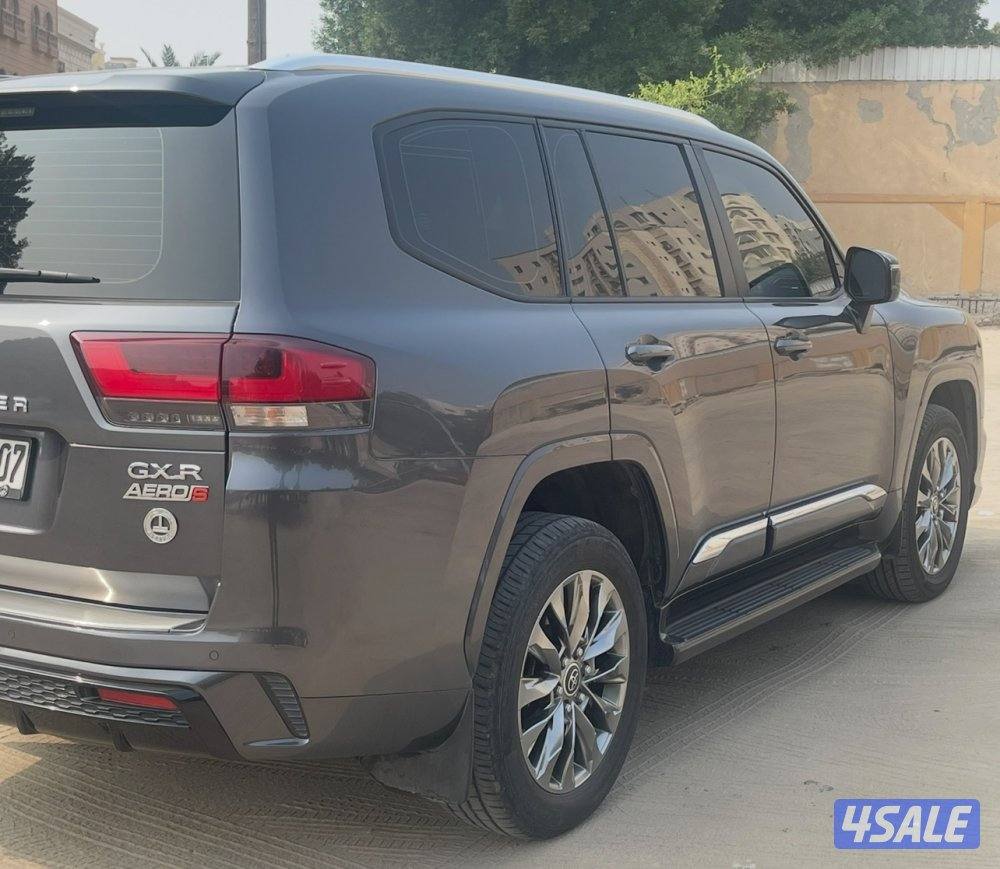 لاند كروزر GXR AREO S1