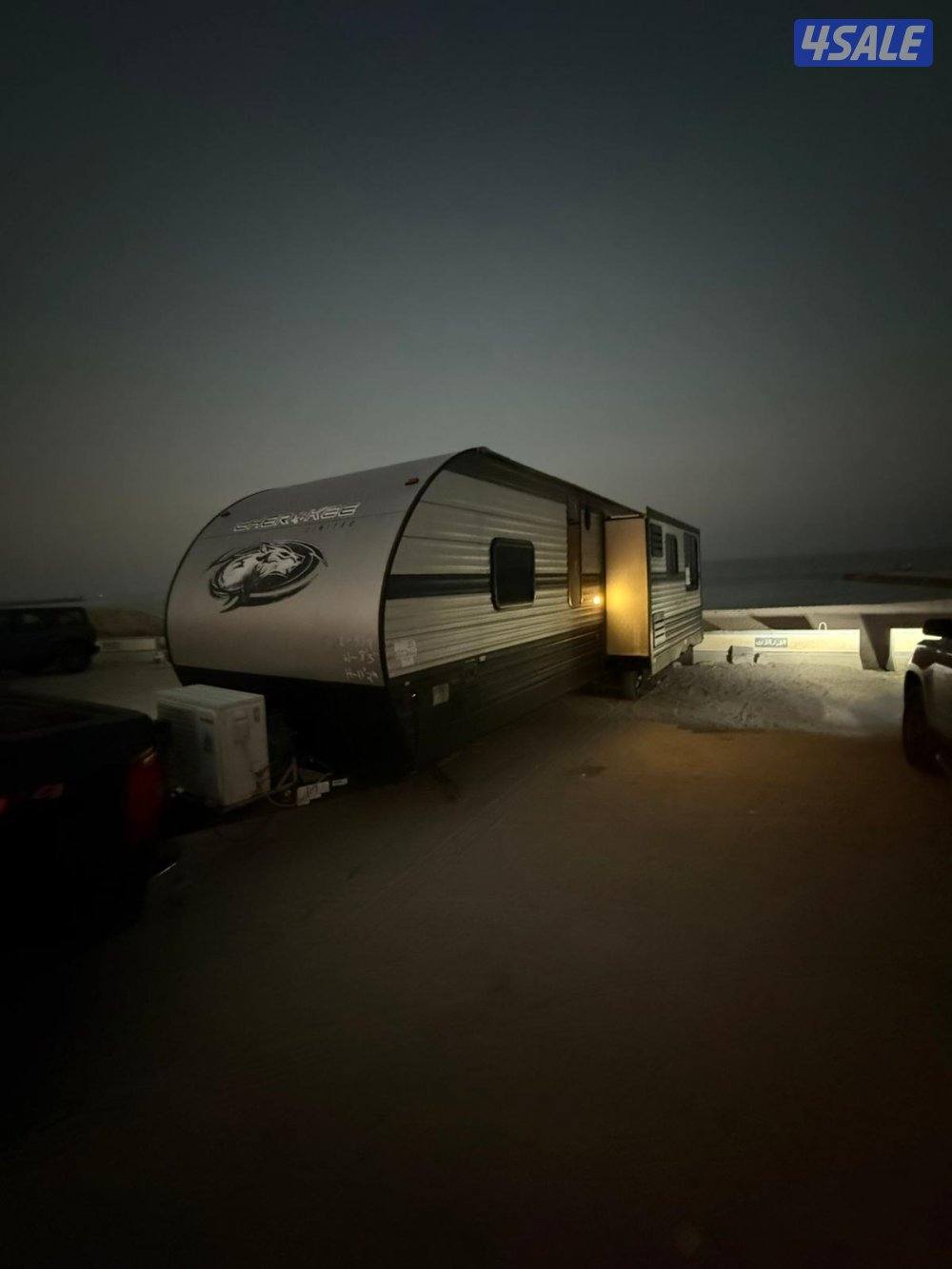 بيع او بدل كرفان ٣٦ قدم بلكونه مع وانيت HD4