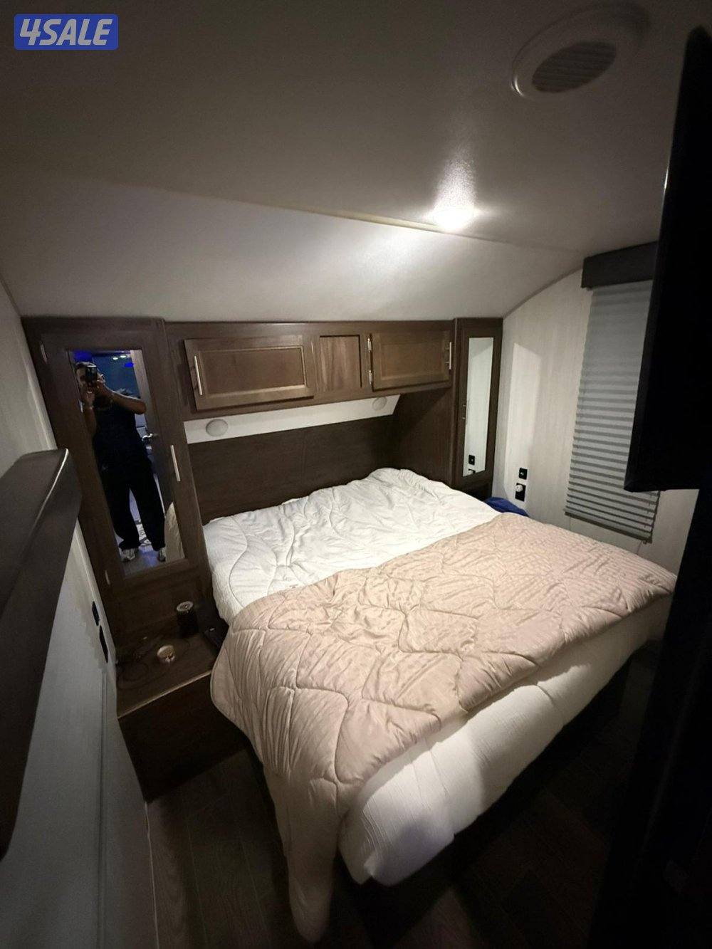 بيع او بدل كرفان ٣٦ قدم بلكونه مع وانيت HD7