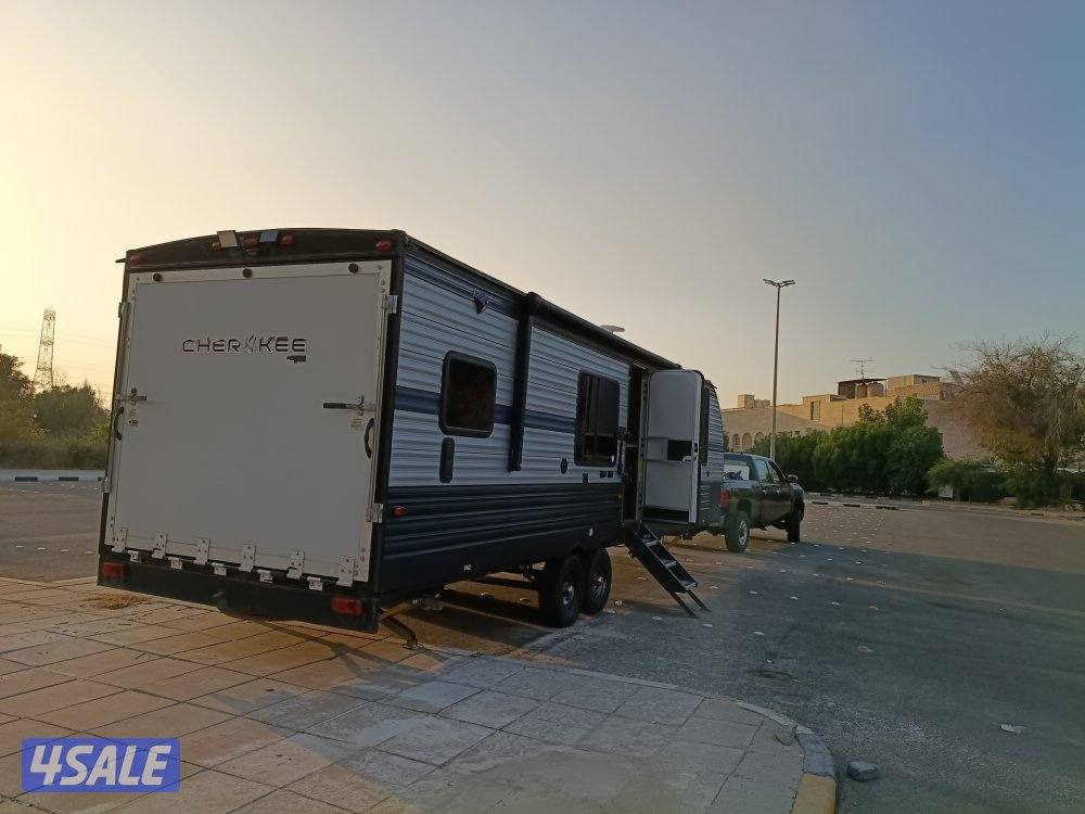 بيع او بدل كرفان ٣٦ قدم بلكونه مع وانيت HD13