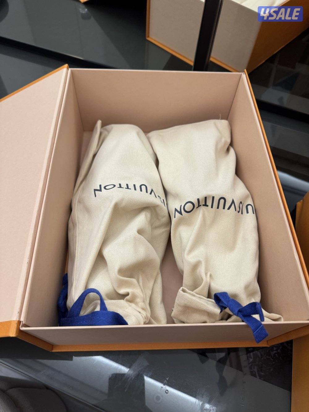 (((للبيع LV لم يستخدم جديد ))اصلي معى مرفقاته كامله3