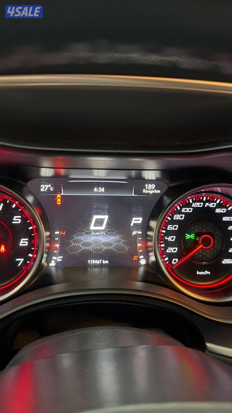 للبيع تشارجر ٢٠٢٠ ماشي ١١٥ الف5