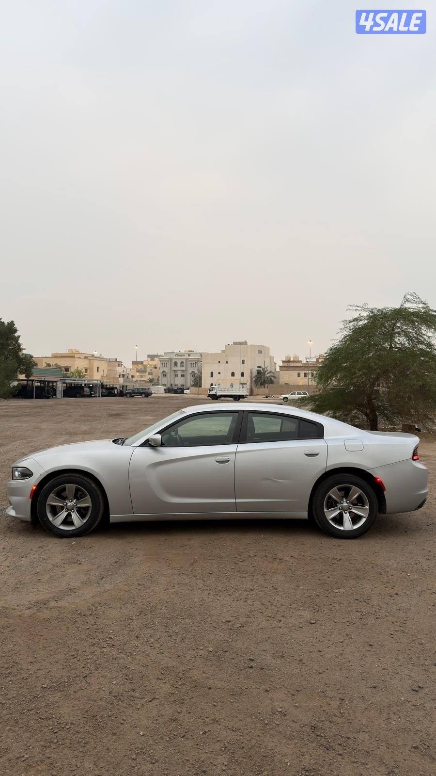 للبيع تشارجر ٢٠٢٠ ماشي ١١٥ الف6