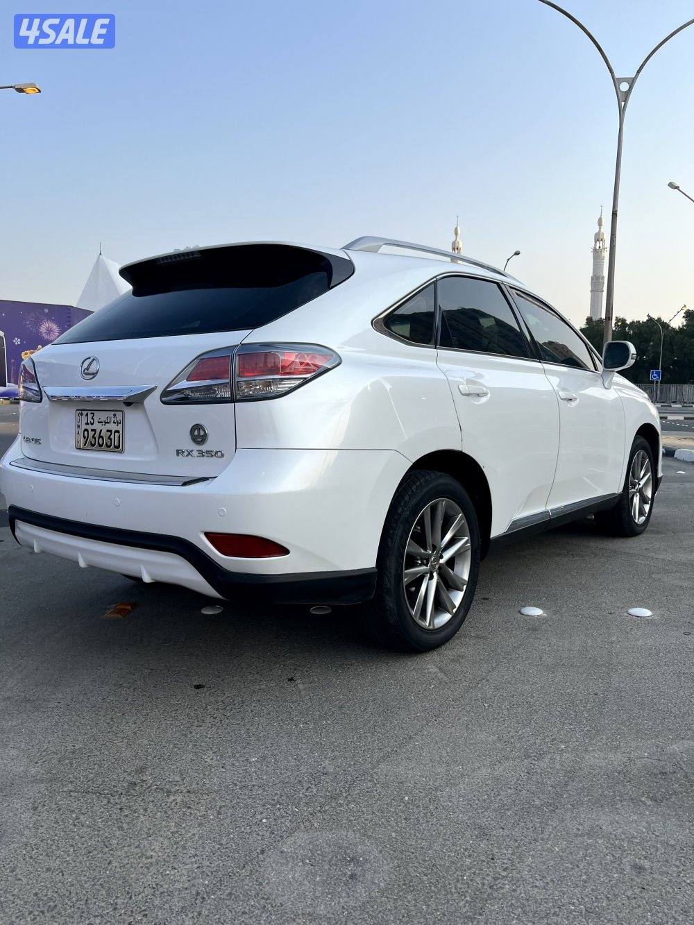 لكزس RX 2015 كامل المواصفات - عداد 132 KM فقط3