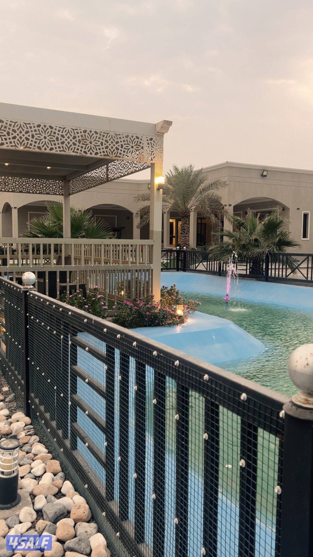 مزرعه للإيجار VIP طريق 800 قطعه 10 جديده ونظيفه0