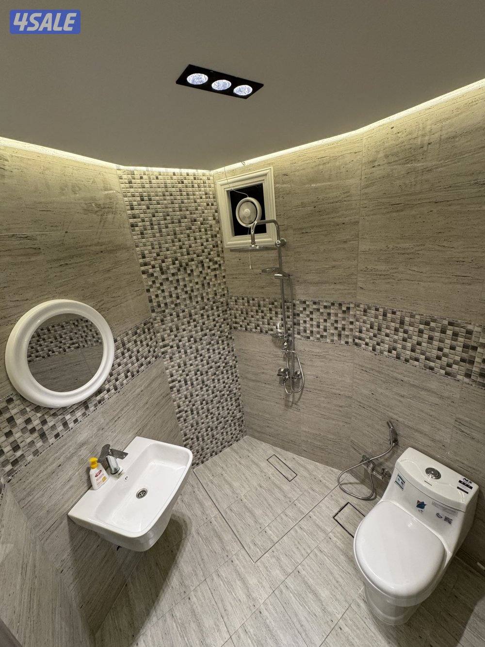 اللي يدور ال VIP موجود 👑6