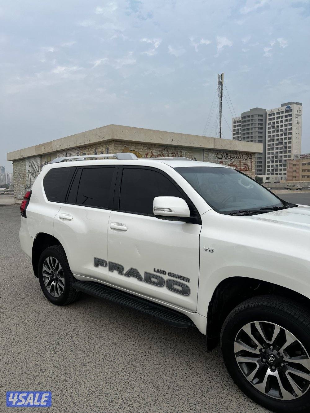 بيعه سريعه برادو 2022 ماشي 44الف3