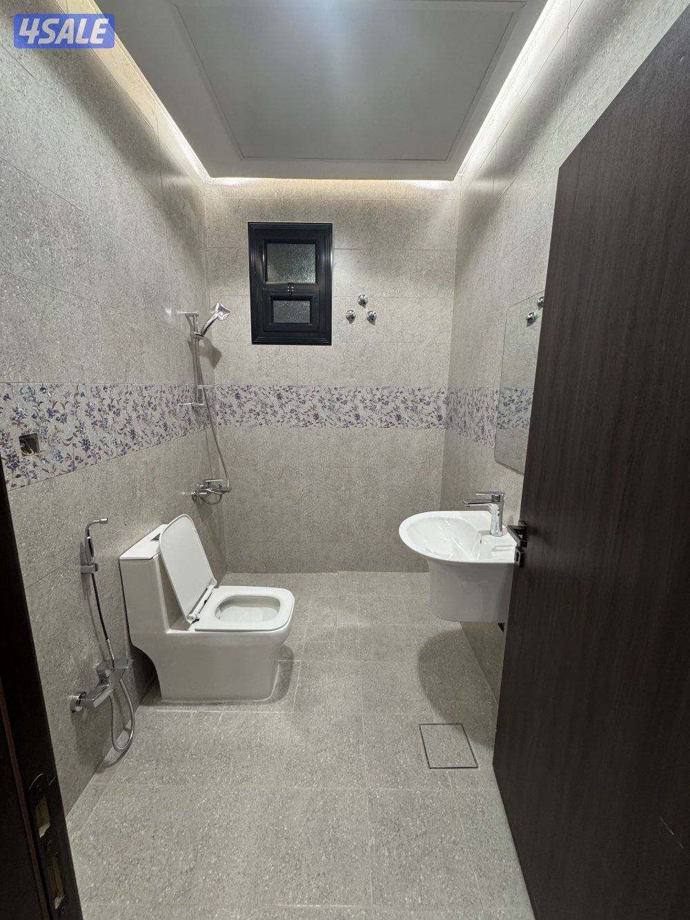 للايجار شقه بالمطلاع n74