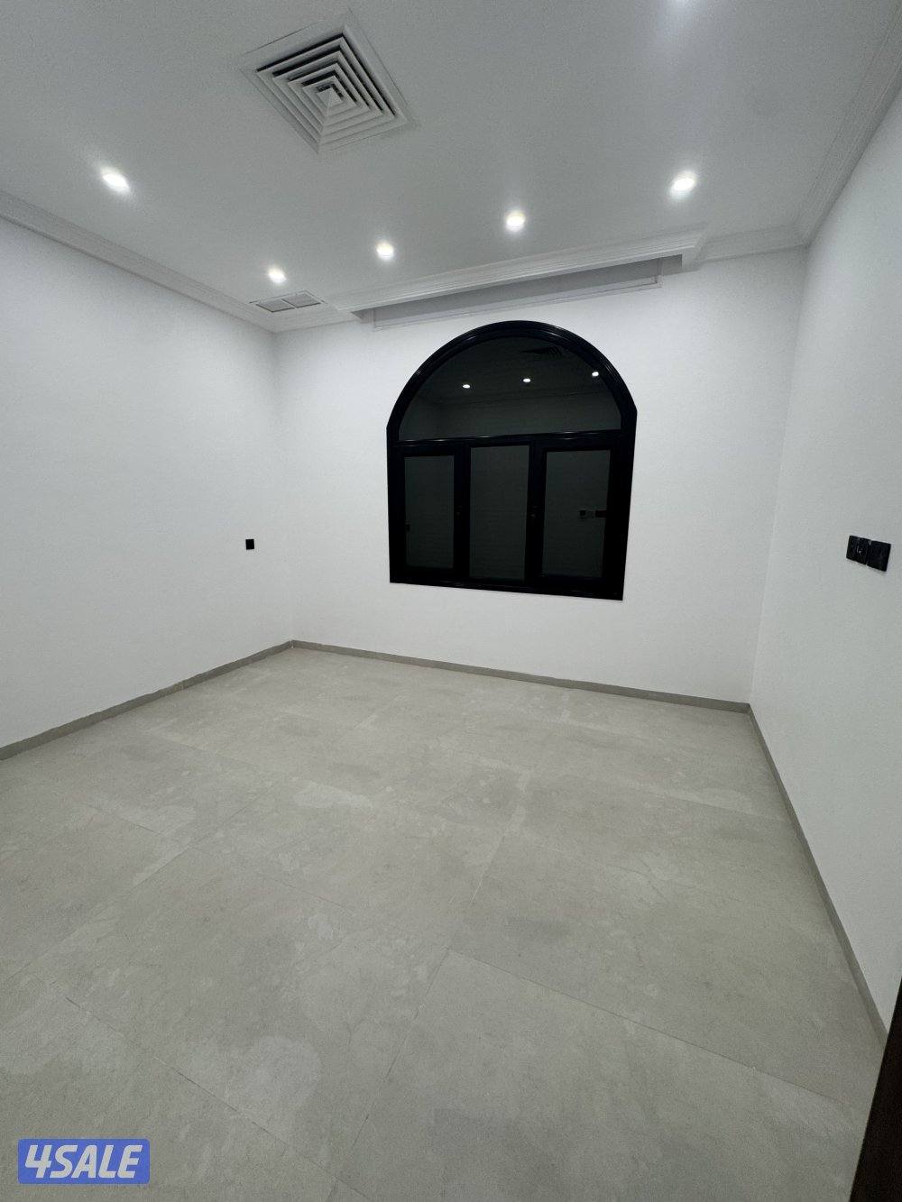 للايجار شقه بالمطلاع n76